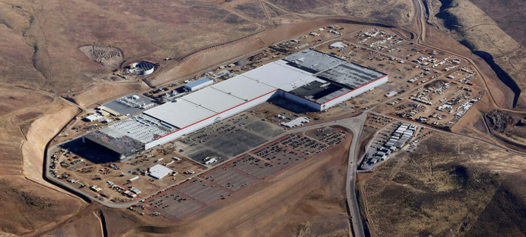 Tesla teams with Neoen to build 129 MWh lithium-ion battery in ...