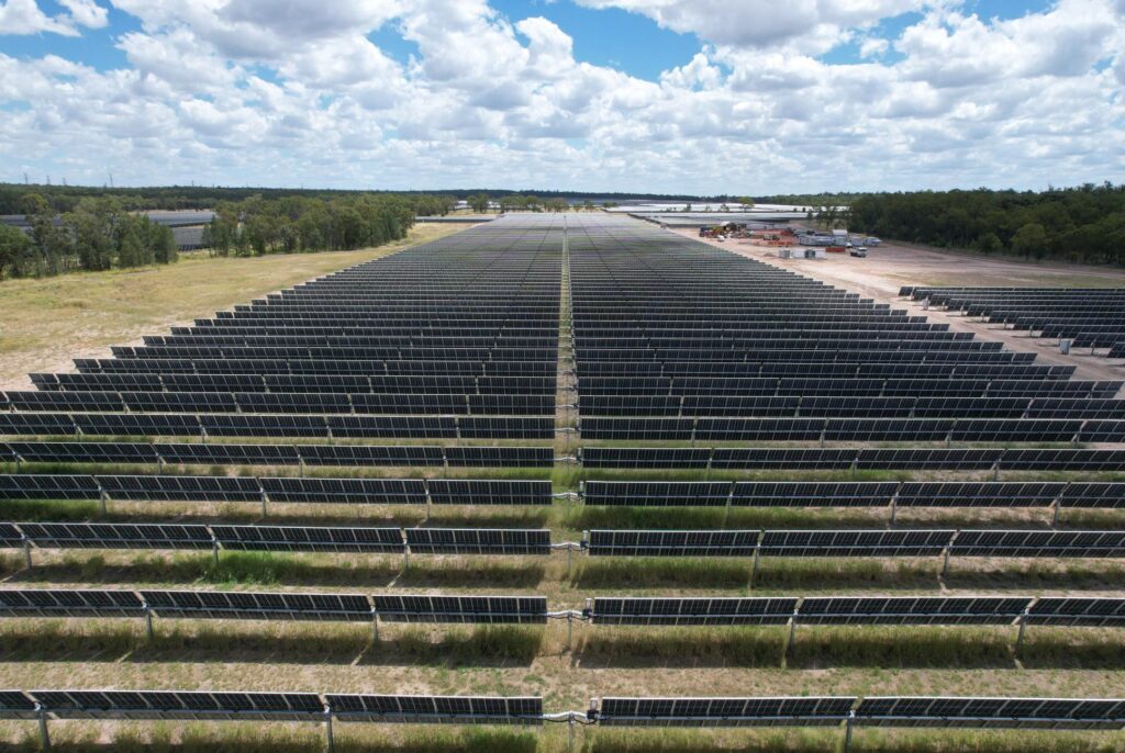 162 MW Queensland solar farm begins commercial operations - pv magazine ...