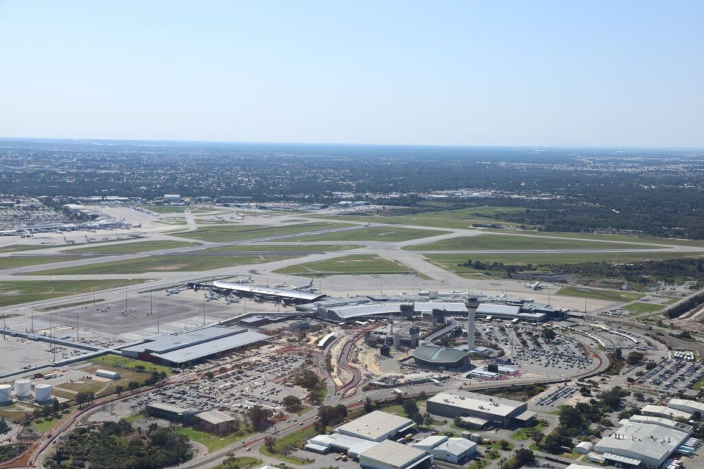 AGL partners with Perth Airport to build 4.5 MW solar farm - pv ...
