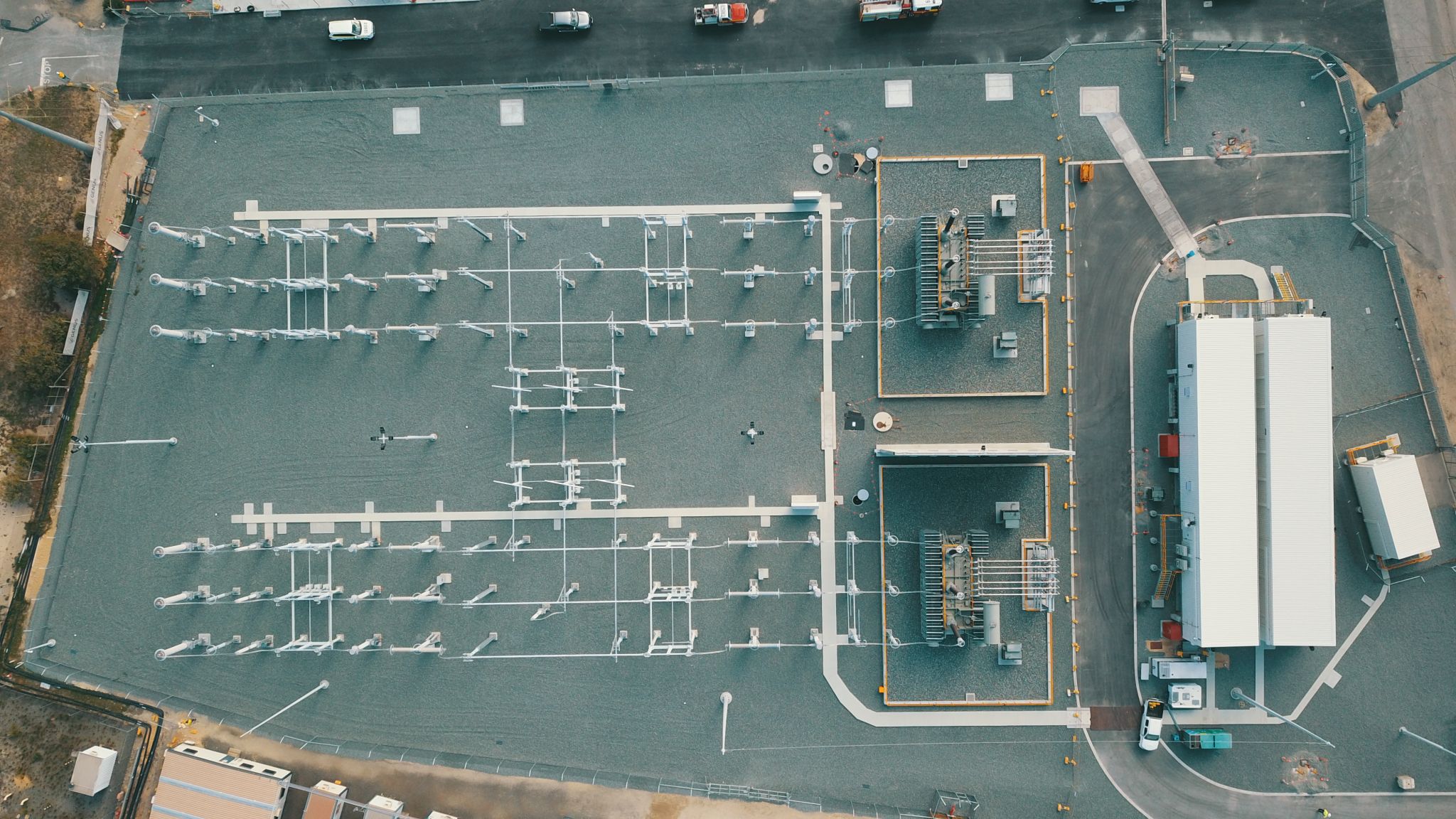 1 billion in battery system, inverter contracts for Collie & Kwinana