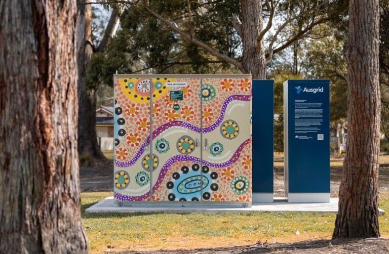 Ausgrid turns on community battery as ARENA reveals ‘overwhelming